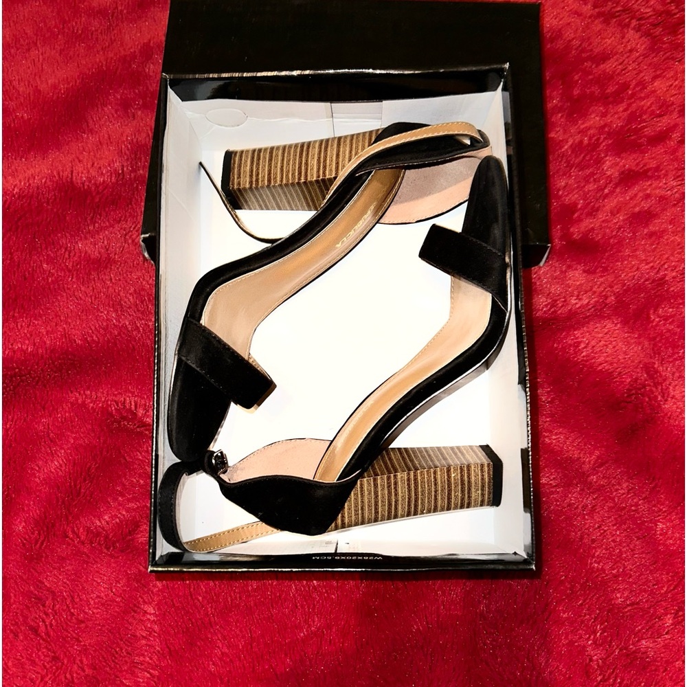 Black Velvet Grain Heels